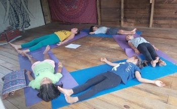 Yoga Remanso Maitri